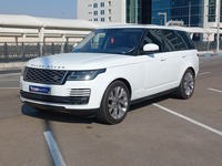 Used 2019 Range Rover Vogue for sale in Abu Dhabi